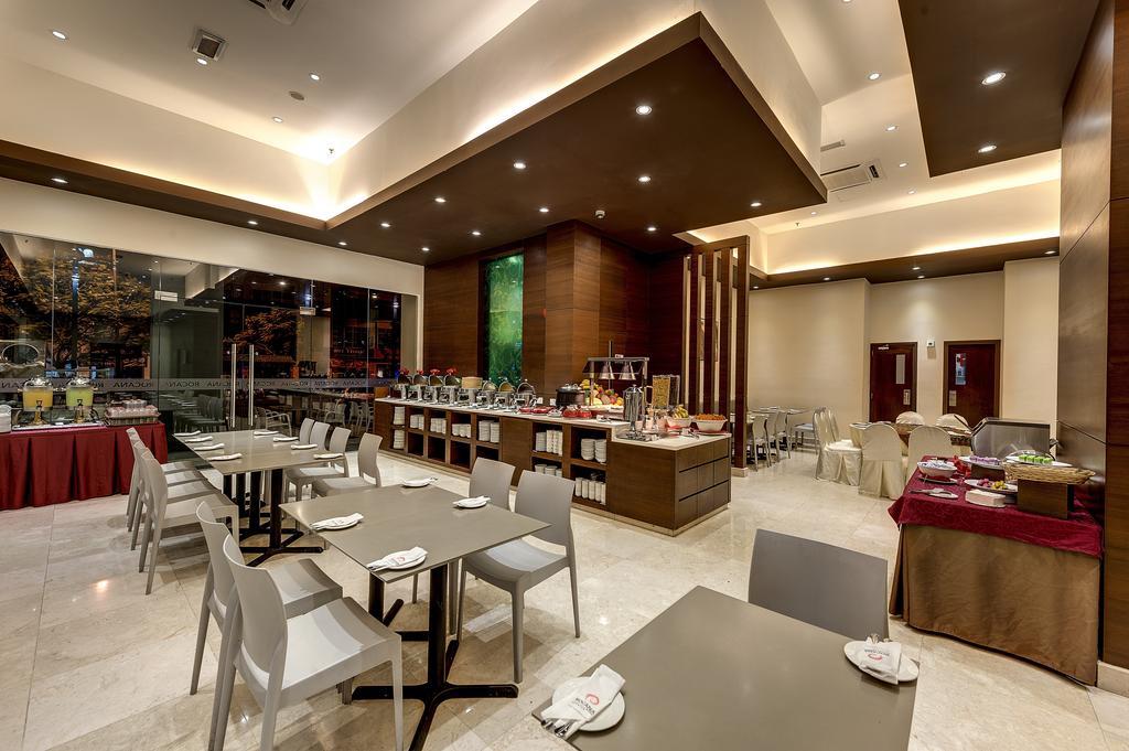 Rocana Hotel Kuantan Kültér fotó