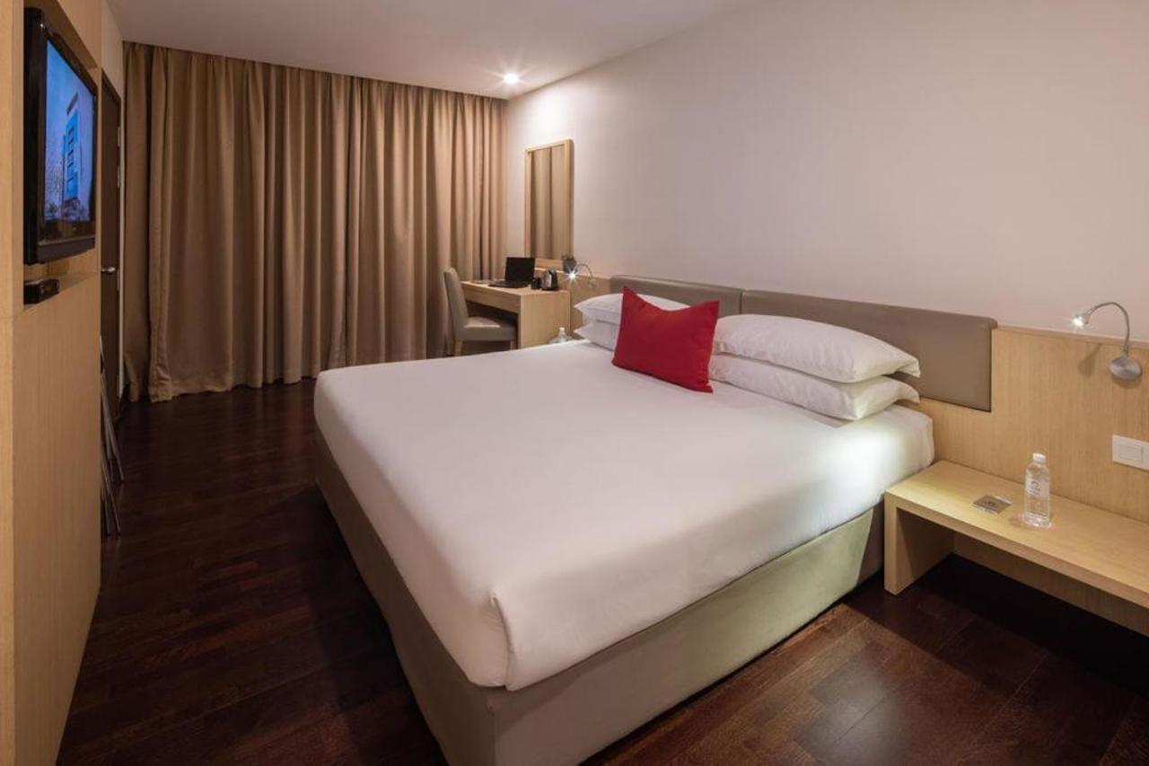 Rocana Hotel Kuantan Kültér fotó
