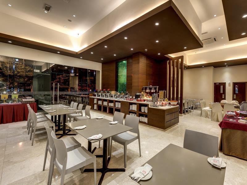 Rocana Hotel Kuantan Kültér fotó