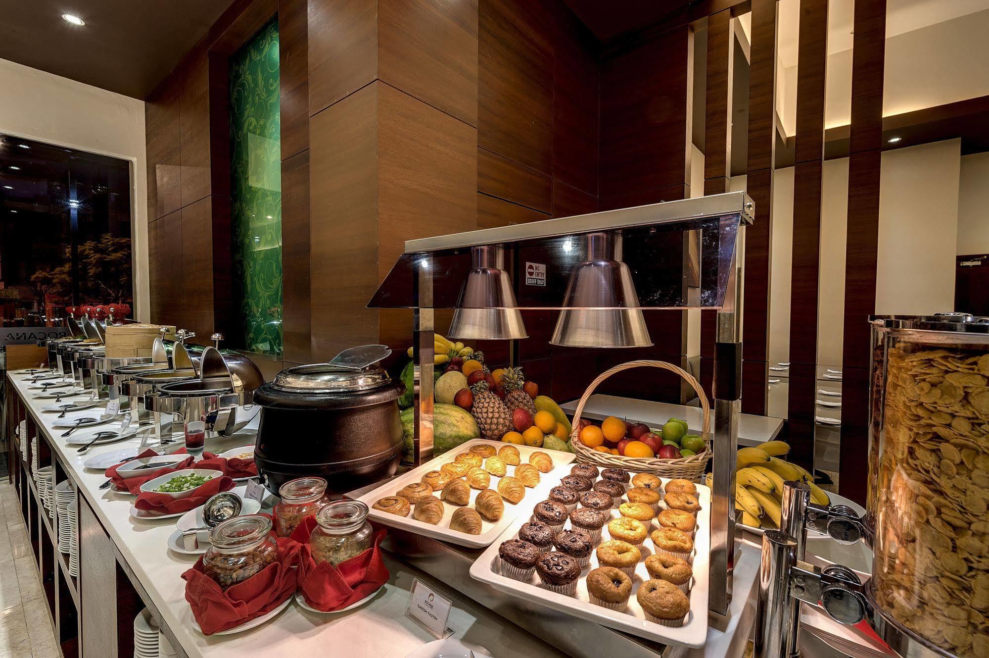 Rocana Hotel Kuantan Kültér fotó